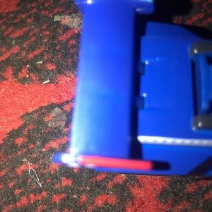 Meet your Posher, Yola